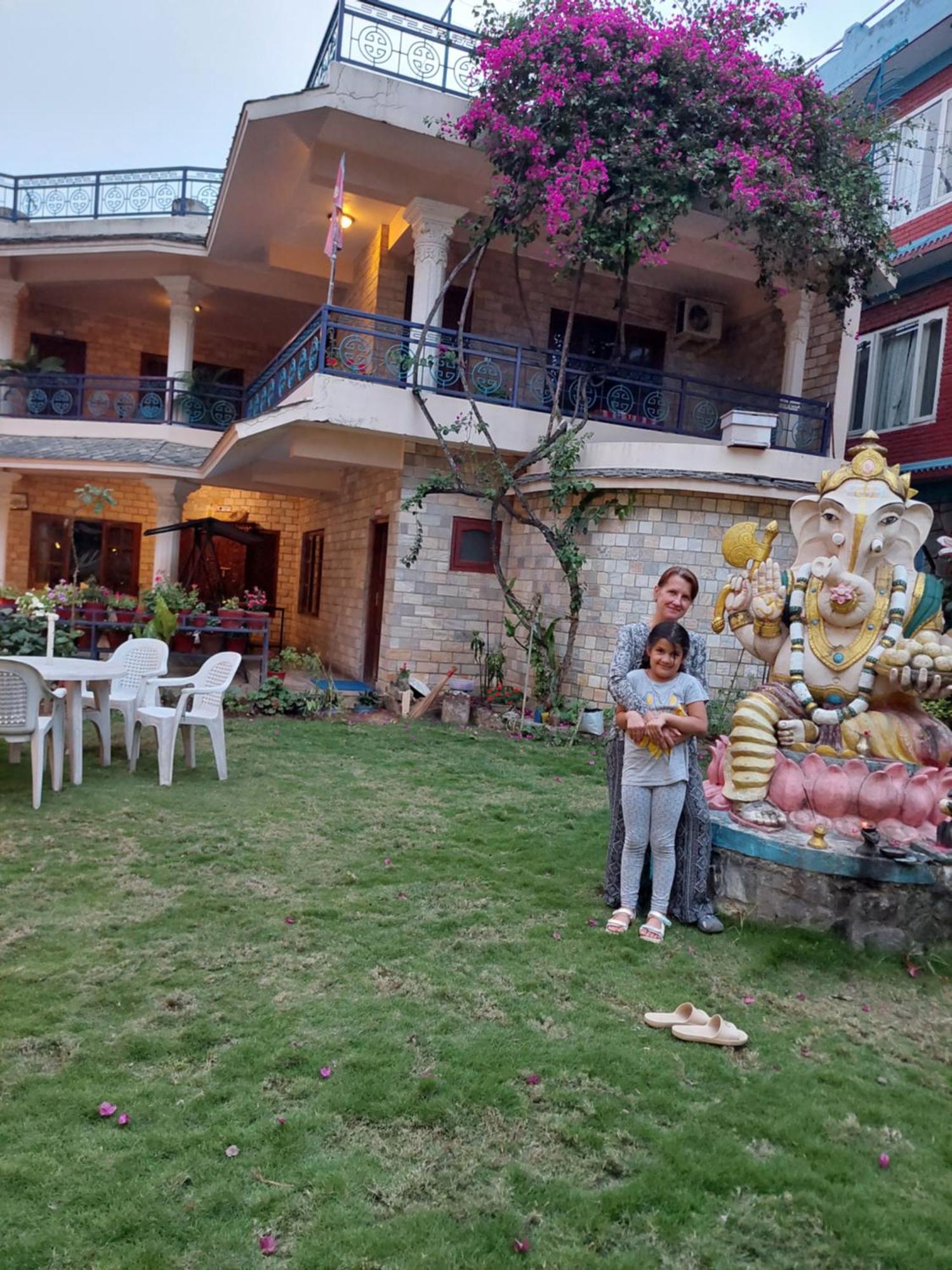 Blue Planet Lodge & Restaurant Pokhara Esterno foto