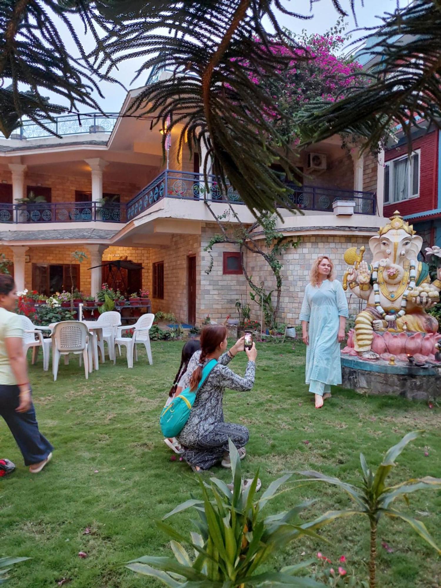 Blue Planet Lodge & Restaurant Pokhara Esterno foto
