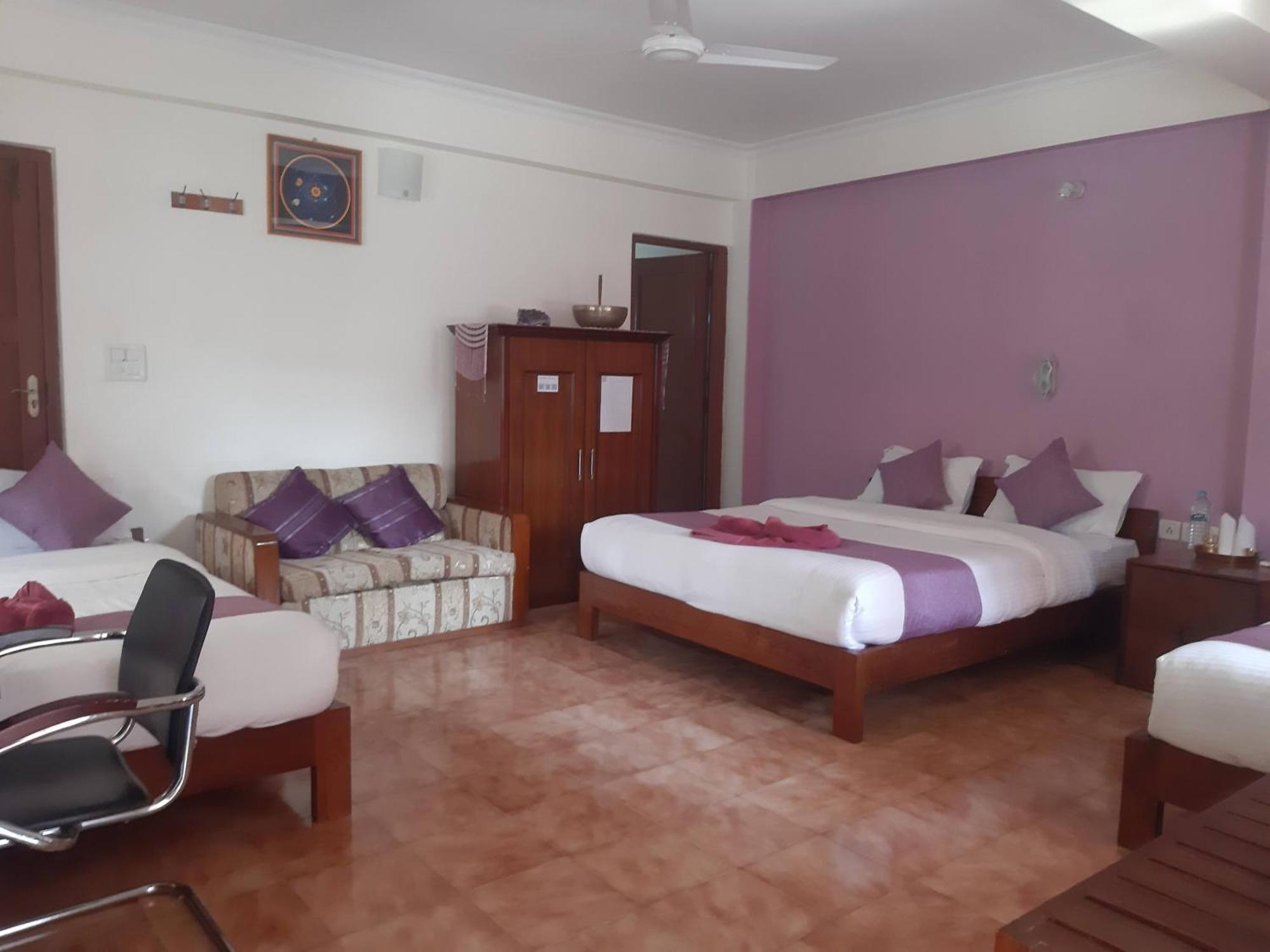 Blue Planet Lodge & Restaurant Pokhara Esterno foto